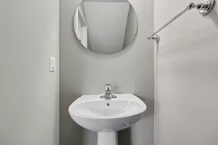 27971 Middleton Dr, Novi, MI 48377 - Photo 9