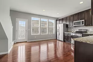 27971 Middleton Dr, Novi, MI 48377 - Photo 5