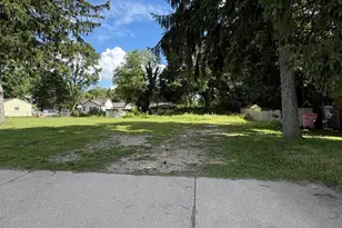 276 E Center St, Coloma, MI 49038 - Photo 1