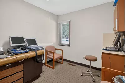 2575 Spring Arbor Road #100, Jackson, MI 49203 - Photo 7