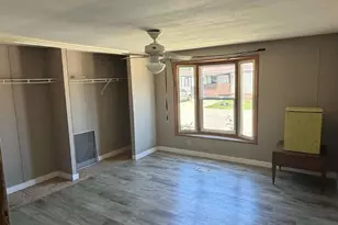 866 Riverbend Ln, Middleville, MI 49333 - Photo 3