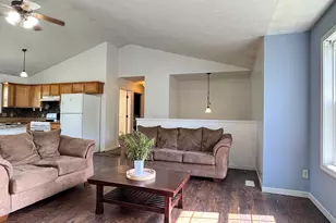 2840 Stonewood Ct NW, Grand Rapids, MI 49504 - Photo 7