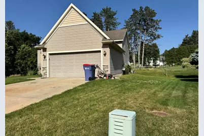 2840 Stonewood Court NW, Grand Rapids, MI 49504 - Photo 3