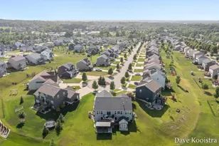 1011 Dreamfield Dr SE, Byron Center, MI 49315 - Photo 43