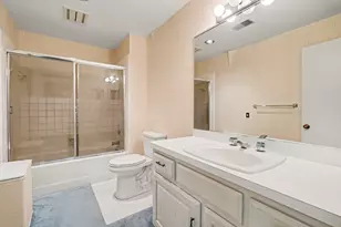 640 Cascade Hills-Ridge SE, Grand Rapids, MI 49546 - Photo 23