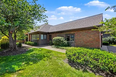 640 Cascade Hills Ridge SE, Grand Rapids, MI 49546 - Photo 1