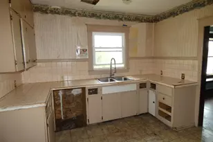 2529 Somerlayton Rd, Benton Harbor, MI 49022 - Photo 11