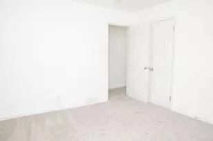 28691 Marquette St, Garden City, MI 48135 - Photo 11