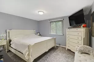 439 S Winding Dr, Waterford, MI 48328 - Photo 9