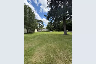 284 E Center Street, Coloma, MI 49038 - Photo 1