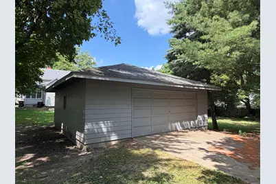 814 N Clinton Street, Albion, MI 49224 - Photo 45