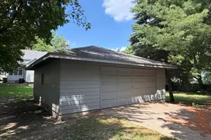 814 N Clinton St, Albion, MI 49224 - Photo 45