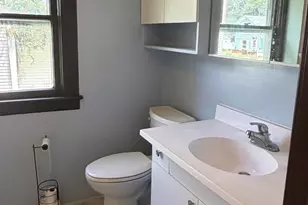 814 N Clinton St, Albion, MI 49224 - Photo 11