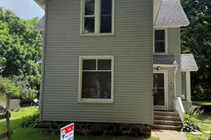 814 N Clinton St, Albion, MI 49224 - Photo 1