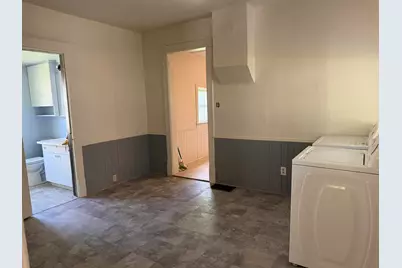 814 N Clinton Street, Albion, MI 49224 - Photo 13