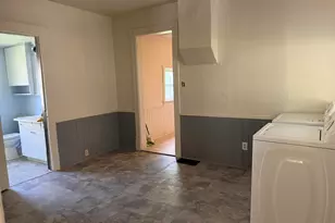 814 N Clinton St, Albion, MI 49224 - Photo 13