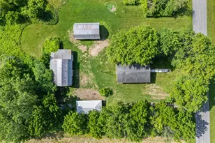 3709 Michael Rd, Eau Claire, MI 49111 - Photo 7