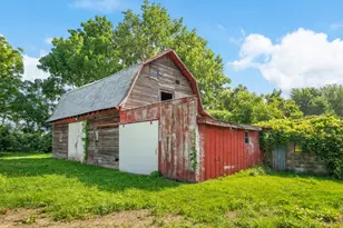 3709 Michael Rd, Eau Claire, MI 49111 - Photo 15