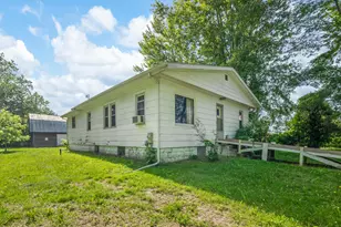 3709 Michael Rd, Eau Claire, MI 49111 - Photo 5