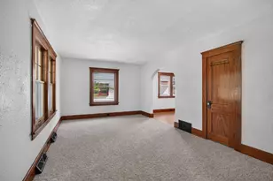 311 Gilbert St, Jackson, MI 49201 - Photo 11