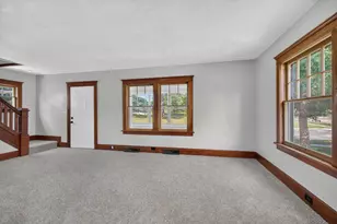 311 Gilbert St, Jackson, MI 49201 - Photo 9