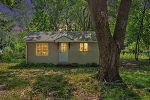 11627 S 30th St, Vicksburg, MI 49097 - Photo 1