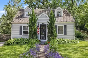 2140 Royce Ave, Kalamazoo, MI 49001 - Photo 1