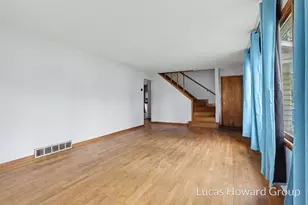 1931 W Territorial Road W, Battle Creek, MI 49015 - Photo 5