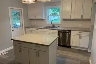 624 Veto St NW, Grand Rapids, MI 49504 - Photo 3