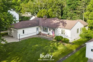 521 Leggat St, Grand Haven, MI 49417 - Photo 9