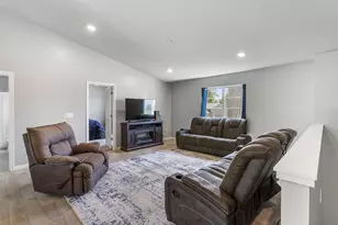 129 Wheeling St, Bangor, MI 49013 - Photo 13