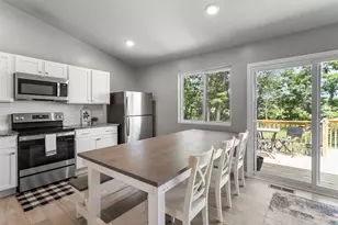 129 Wheeling St, Bangor, MI 49013 - Photo 5