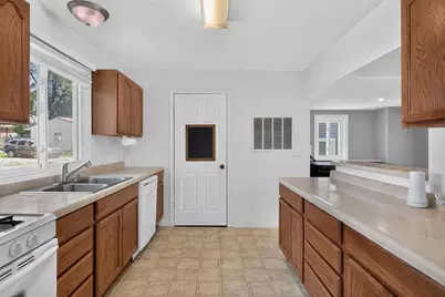 121 N Lakeside Drive, Michigan Center, MI 49254 - Photo 15
