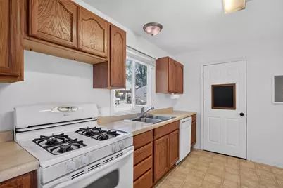 121 N Lakeside Drive, Michigan Center, MI 49254 - Photo 17