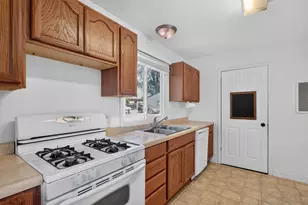 121 N Lakeside Dr, Michigan Center, MI 49254 - Photo 17