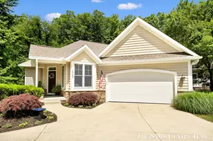 16300 Riverdale Ct, Spring Lake, MI 49456 - Photo 7