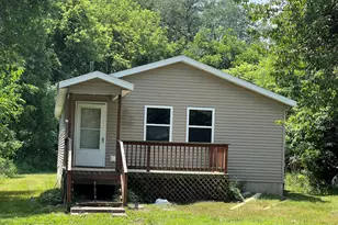 2117 E Jackson Dr, Tekonsha, MI 49092 - Photo 1