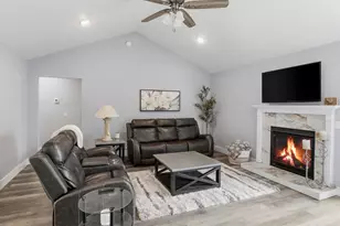 501 E Stoneridge Dr, Plainwell, MI 49080 - Photo 3