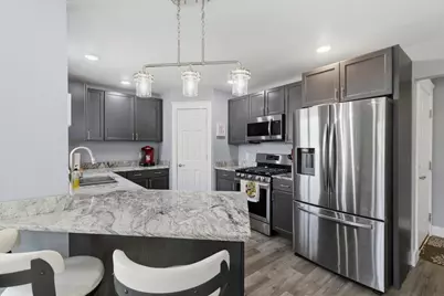 501 E Stoneridge Drive, Plainwell, MI 49080 - Photo 5