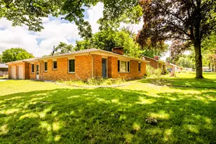 1803 Heath Ct, Benton Harbor, MI 49022 - Photo 3