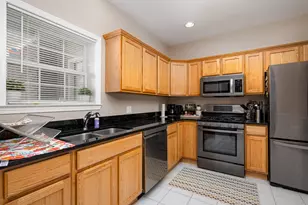 2906 N Knightsbridge Cir, Ann Arbor, MI 48105 - Photo 11