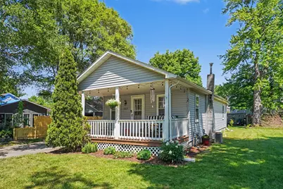 722 S Grant Avenue, Three Rivers, MI 49093 - Photo 1