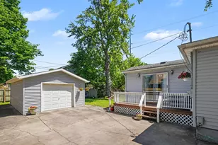 722 S Grant Ave, Three Rivers, MI 49093 - Photo 17