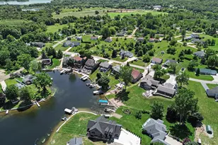 10660 Glendalough Ln, Cement City, MI 49233 - Photo 5