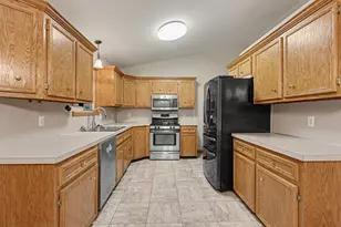 11022 56th Ave, Allendale, MI 49401 - Photo 5