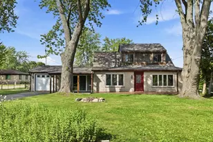 124 Roselawn St, Algonac, MI 48001 - Photo 1
