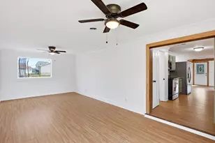 124 Roselawn St, Algonac, MI 48001 - Photo 11