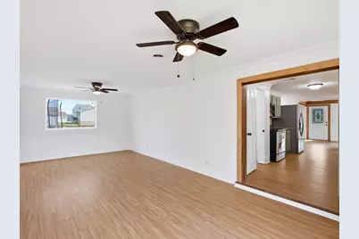 124 Roselawn Street, Algonac, MI 48001 - Photo 9