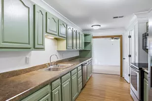 124 Roselawn St, Algonac, MI 48001 - Photo 7