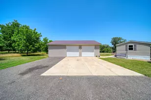 2752 W Mosherville Rd, Jonesville, MI 49250 - Photo 33